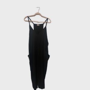 Black Sleeveless Romper With Pockets